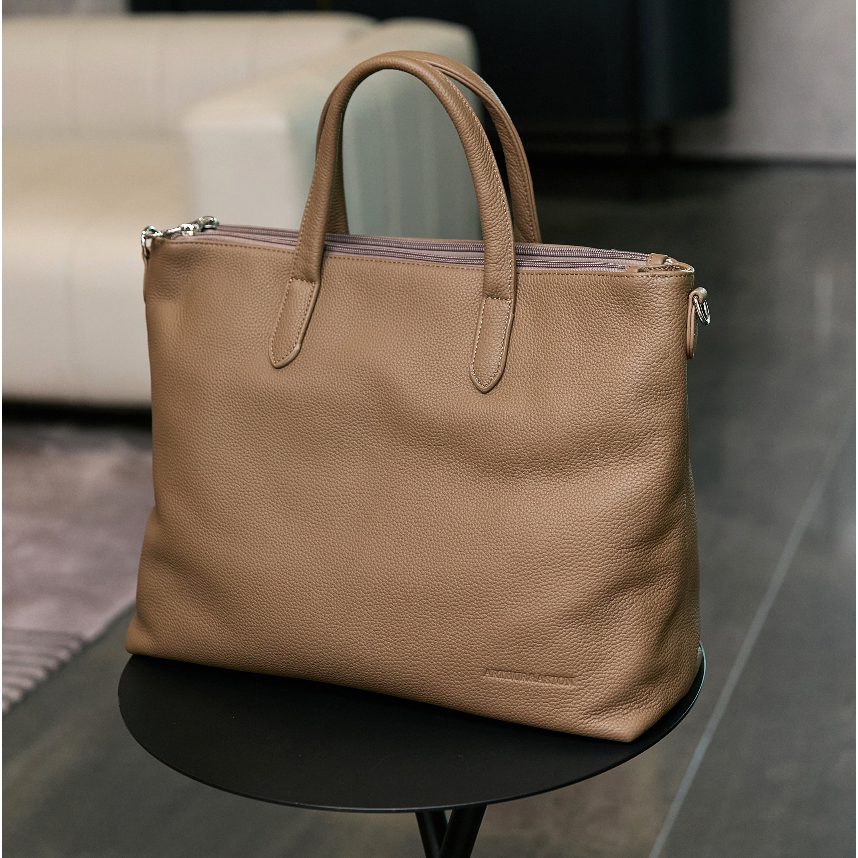 Sac epaule en cuir pour femme Arthur Aston Page 4